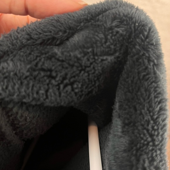 UNDER ARMOUR Womens Zip Up Jacket Black Geometric Print Fleece Neck - Picture 15 of 16